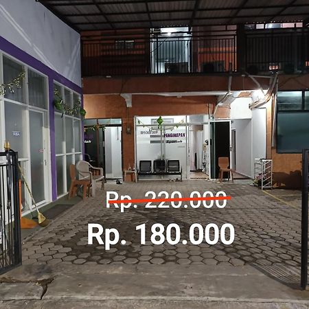 Penginapan Violet Doorz Syariah Banjarbaru Exteriér fotografie